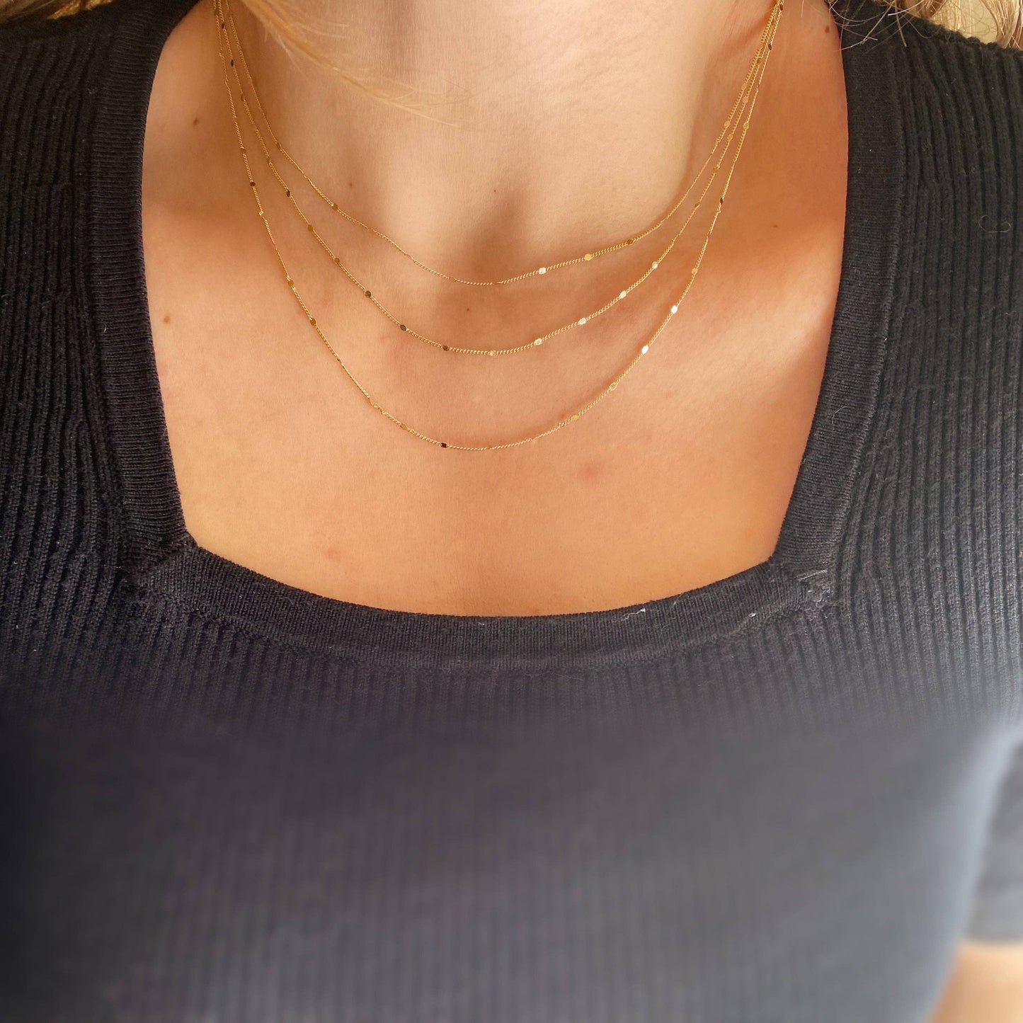 Gold Curb Chain With flat dots 20 inches 18k