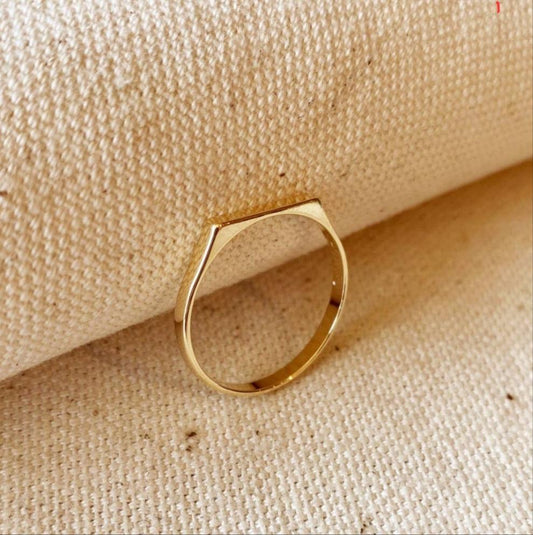 Gold flat top ring